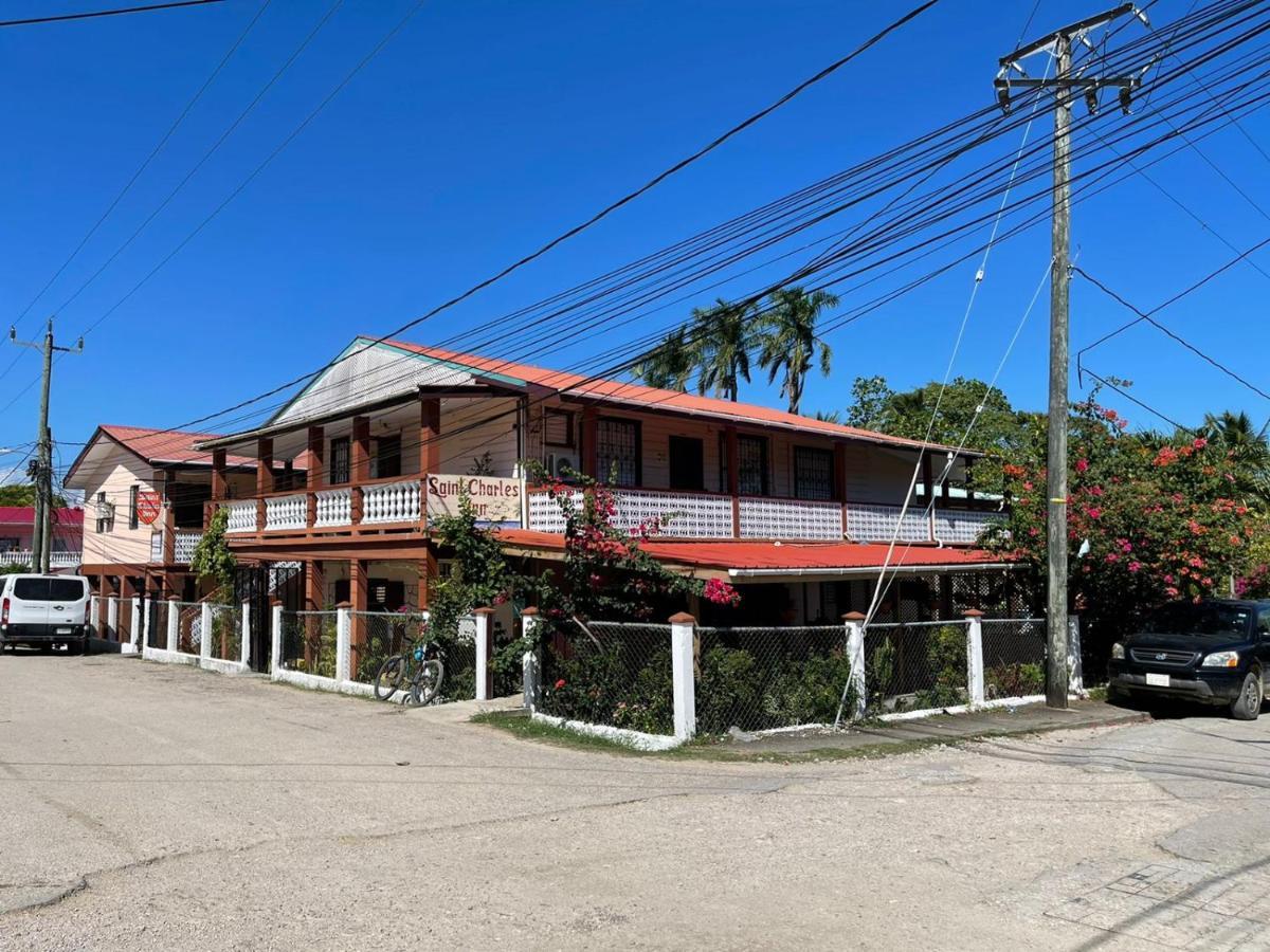 פונטה גורדה Saint Charles Inn, Belize Central America מראה חיצוני תמונה