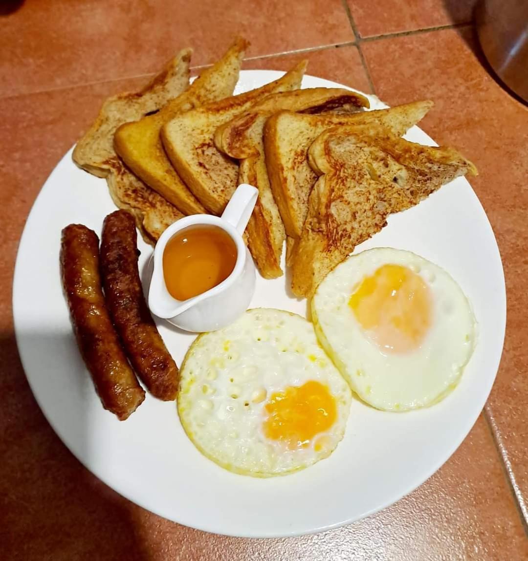 פונטה גורדה Saint Charles Inn, Belize Central America מראה חיצוני תמונה