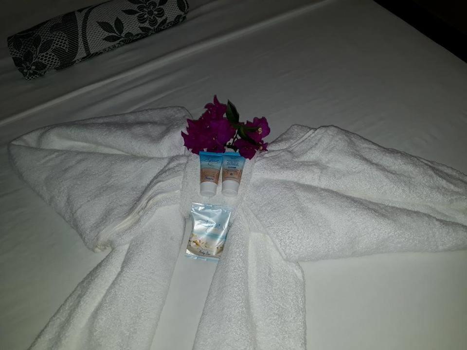 פונטה גורדה Saint Charles Inn, Belize Central America מראה חיצוני תמונה
